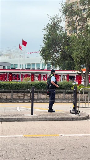 ប៉ូលីសស្រុកស្អាតៗណាស់លោកអេីយ😁 @CHALA BRAND @VICHARA SUN ✅