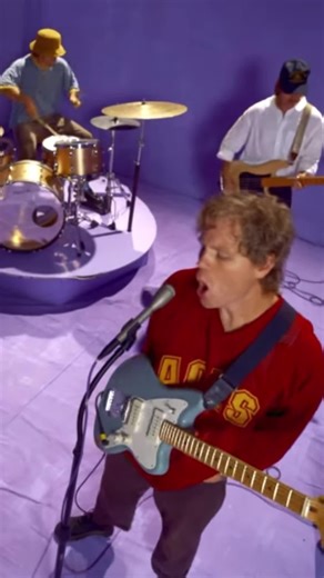 Discover Colony House's Love Song in Idaho