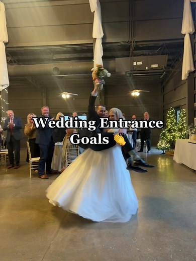 Best wedding entrance ever 🙌👏 #georgiaweddings #2024brides #2023brides #weddingstylist #weddingtok #georgiaweddingplanner