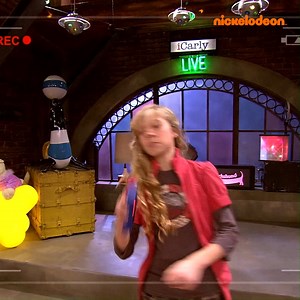 32K views · 809 reactions | Ricordiamo il primo episodio di iCarly #InQuelGiorno #MyNick | Nickelodeon in Italiano | Facebook
