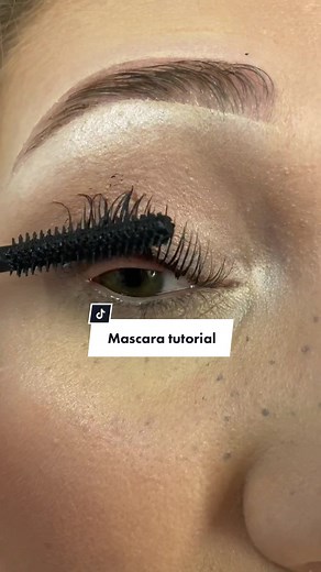 Mascara tutorial💕 #dermaluxe #longeyelashes #primerlashes #mascara #primer #mascaratutorial #tutorial #fyp