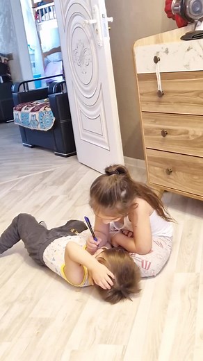 Mosu qorxursan mamadan ? 😀