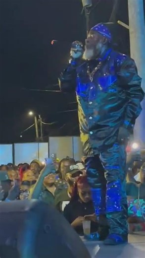 Capleton Sets The Stage On FIRE 🔥 Unstoppable Live Performance!
