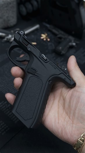 Enjoy it with a cost-effective model!!! Airsoft # Toys # Beretta # 건스토리 # shorts