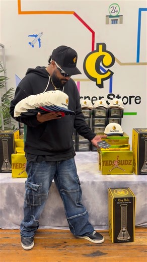 Desmond DezzieGee Gooden on Instagram: "We are almost at 200 RSVP’s ! TOMORROW we are Raffling off some special gifts! Buy a hat 🧢, get 4 raffle tickets 🎟️ hit our customization station ✂️ to style it. Buy our specialty drinks & get a raffle ticket 🎟️ FREE ENTRY! FREE CORNER JUICE! 🧃 S/o @shiekh @kingpalm & @tedsbudzco_ 🔥🔥🔥"