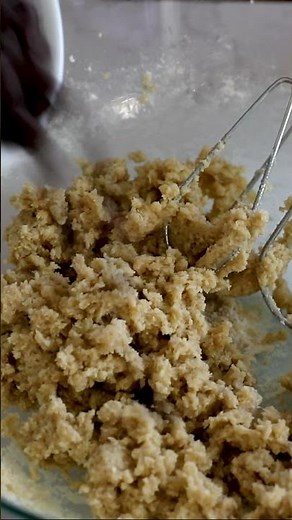 Egg-Free Cookie Dough You Can Eat by the Spoonful 🤤 LINK IN DESCRIPTION #recipe #shorts