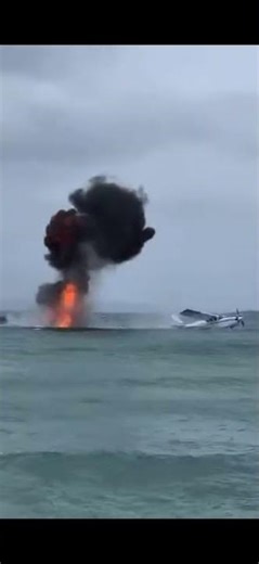 INSANE PLANE AND HELICOPTER CRASH. Everyone was okay! #fyp #crash #viral