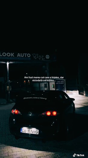 Videoclipuri postate de adrian_oprea777 (@adrian_oprea777) cu 3 am walk (Slowed & Reverb Version) - daniel.mp3