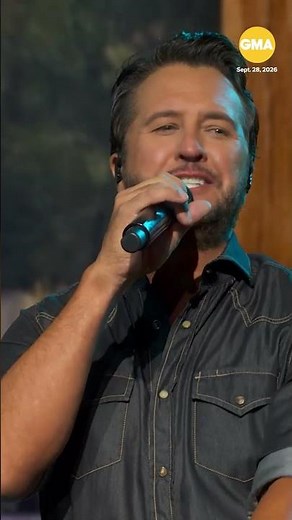 Luke Bryan performs 'Country And She Knows It'