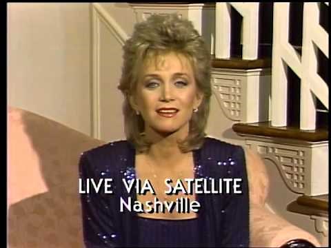 Barbara Mandrell Wins Country Female - AMA 1985