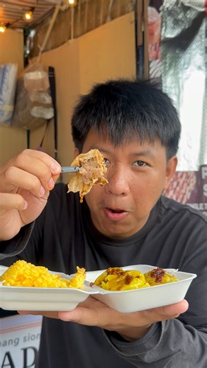 Jumbo Siomai with Java Rice at Sisig Toppings #fypシ゚ #foryou #streetfood #fbreelsvideo #aywowtv | Ay Wow TV