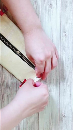 包むからカンタン👝 横マチポーチの作り方 詳しい作り方はうさんこチャンネルでみてね！ ※概要欄から本編にアクセスできます #Shorts easy sewing projects DIY