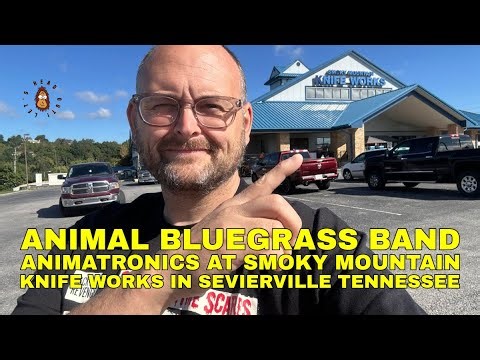 Animal Bluegrass Band Animatronics at Smoky Mountain Knife Works in Sevierville Tennessee