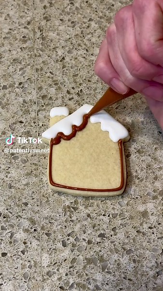 Gingerbread House Sugar Cookie #cookie #christmas #christmascookies #gingerbreadhouse #sugarcookies