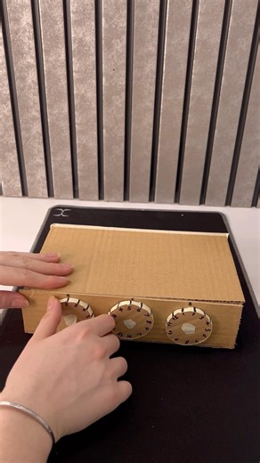 This Cardboard Safe Actually Works 🔐