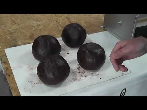 Boilie making with BoilieRoller boilie machine