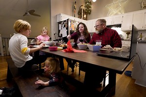 ☀ November 27: America’s scaled-back Thanksgiving, Black Friday and a girl’s unlikely friendship with a turkey