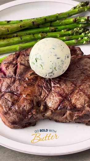 Is your mouth watering yet? 🤤 #butterbomb #goboldwithbutter #buttertok #realbutter #yum #grilling #fyp #trending #betterwithbutter #foodtok