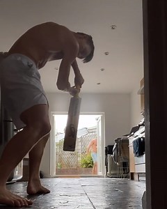 🏏 Michael Neser and Marnus Labuschange whipping up some delicious cricket in the kitchen (via: marnus3/Instagram) | ESPNcricinfo