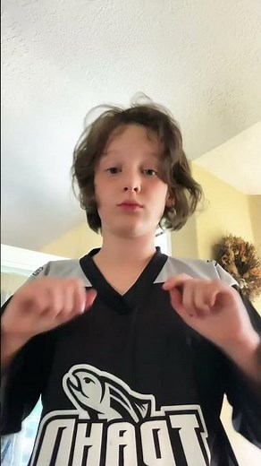 How to say whomp whomp in sign language