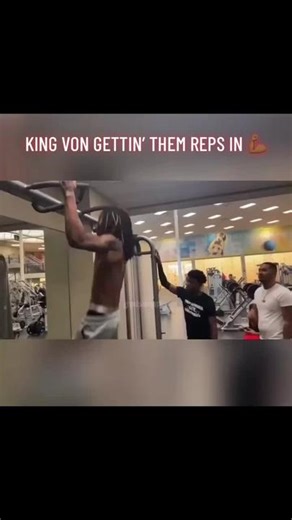 Von was big on fitness! 🔥 🏷️: #kingvon #rap #hiphop #music #fyp #foryou #fypシ #edit #fitness #workout #viral #viraltiktok #video #instagram #wow #tiktok #trending #trend #tiktokindia