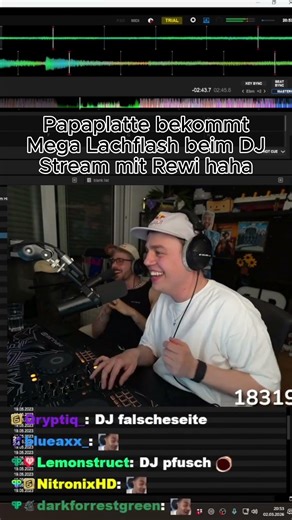 Papaplatte bekommt Mega Lachflash beim DJ Stream mit Rewi #papaplatte #rewinside #twitchclips