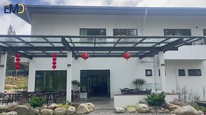 New Style Modern Design Villa Aluminium Backyard Tempered Glass Pyramid Glass House