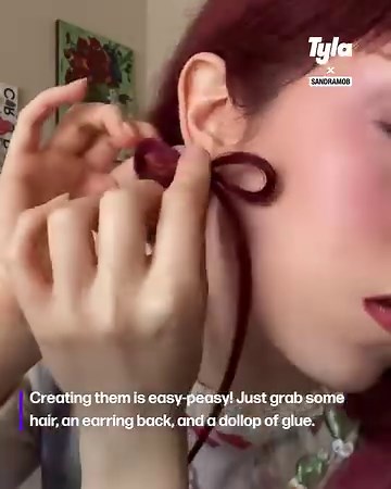 Step one: cut off two peices of hair... excuse me?? 😳 | Tyla