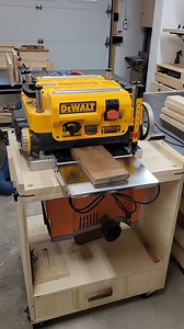 16K views · 82 reactions | How often do you rotate or change your planer blades? First time for me after nearly 6 years of ownership 﫣 #planer #dewalt #dw735 #tools #woodworker | Woodworking CLASS | Facebook