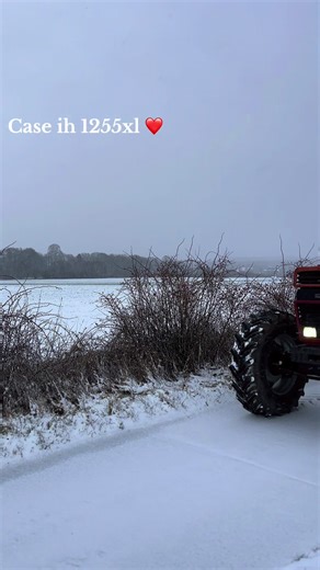 Explore the Features of Case IH 1255 XL Tractor
