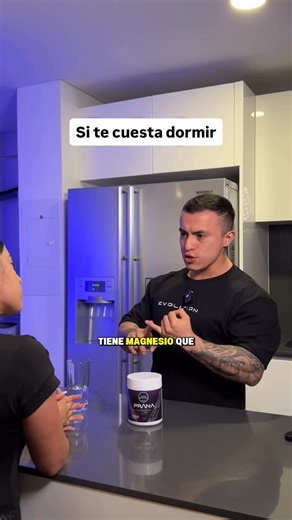 Jeison vargas | Fitness, entrenamiento y nutrición 🌎 on Instagram: "Dormir mejor es la base de los resultados en todas las áreas de tu vida 💜 y si eres de los que les cuesta conciliar el sueño, tiene sueño intermitente o sencillamente lleva varias noches sin dormir… ❌ No debes normalizar dormir mal, NO ES NORMAL 😑. . Debes aprender a mejorar tus hábitos antes de dormir, cenar 2 horas antes de acostarte, apagar pantallas 1 hora antes, darte una ducha de agua caliente 15 minutos antes de dormir