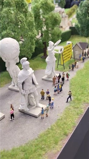 NOCH Schloss Linderhof #schloss #messe #friedrichshafen #trainspotting #railway #train #h0 #h0scale