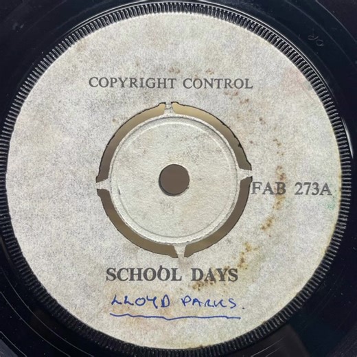 OBSCURE 70´S FUNKY REGGAE VOCAL ON UK ORIGINAL TEST PRESS - SWEET CONDITION - NOW ON EBAY AUCTION STARTING BID 9.99USD ! https://www.ebay.com/sch/i.html?item=286895779728&rt=nc&_trksid=p4429486.m3561.l170197&_ssn=jamaica_underground_rec #reggae #lloydparks #vinyl #auction #ebay #forsale #rocksteady | Jamaica Underground Records