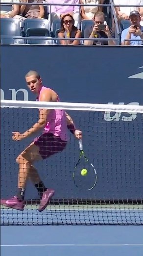 Behind-the-back MAGIC ✨