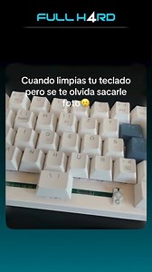 Odio cuando pasa ☠️ #fullh4rd #teclado #setup #pc #gaming #pcmemes #tecladomecánico #tech | FullH4rd