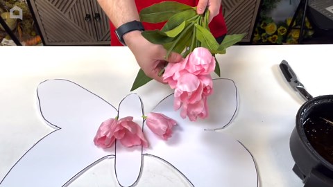 How to make a beautiful 🦋DIY butterfly wreath🦋 for spring