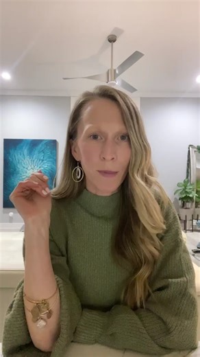 Tonum Tip #4 Weight loss isn’t always visible overnight. Ashley Danielson, RDN, LD breaks down the Motus timeline. Weeks 1–3: Better boosted energy, fewer cravings and less food noise. Month 1–3: Seeing a difference in how clothes fit, continued heightened energy, and visible fat loss. How to get results quicker? Stay active, eat well, and continue supporting your metabolism for long-lasting results. Learn more about motus here: https://tr.ee/bZABNs | Tonum
