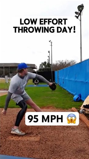 Player Throws 95 MPH with NO EFFORT 😳😱