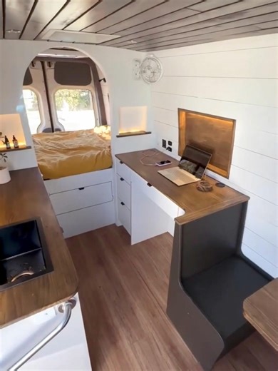 Vanbox Camper Mercedes Benz Sprinter Ford Transits Van life Rv modifications #Rvtour #Rv #rvlife #rvcamping #outdoorlife #rvmodifications #outdoors #crosscountry #vanbox #benzsprinter #volkswagent1 #volkswagenT2 #volkswagenmultivan https://innaturemanufacturer.com/products/travel-trailer-series/vanbox-rv-campervan/