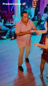 Desde el salón la bamba producciones JP #locutorescarismáticos #SoniderosEnMovimiento #soniderospotosinos #SanLuis #SONIDEROS #SanLuisPotosí #baile #beautytips #cumbia # | Santa cumbia b.c