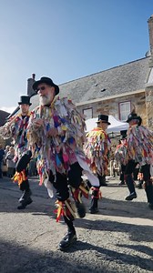 Get ready for some autumnal magic at the Black Butter Making Festival – Lé Nièr Beurre! 🍎 ✨ Ever tried Jersey’s traditional black butter? Known in Jèrriais as lé nièr beurre, this rich, dark, spicy apple spread is a true taste of the island’s heritage! Traditionally, locals would gather on a crisp autumn night, peeling and slicing mountains of apples while sharing stories and laughter 🍏🎉 #culture #jerseyhistory #jersey #jerseyeats #blackbutter #jerseyci #visitjersey #visitjerseyci #events #je