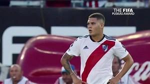 El tanto de Quintero que le marcó a Racing, de tiro libre en el Monumental, fue escogido por la FIFA como uno de los mejores de la temporada pasada ⚽👏🏽 | ESPN Deportes