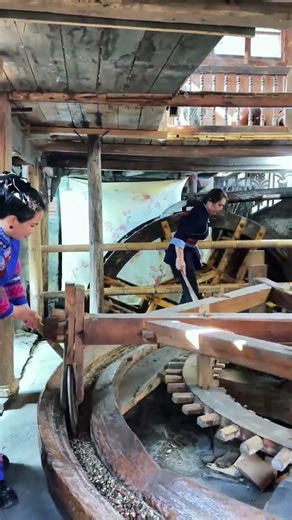 Manual grinding process turns raw material into smooth precision ⚙️🔥 #shorts