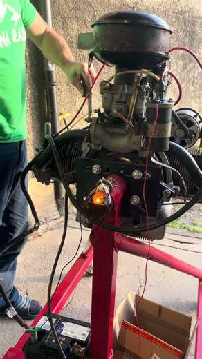 Panhard Dyna Z1: First engine oil pressure buildup!! #automotive #rescue #machine