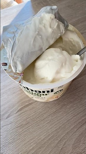 chobani zero sugar vanilla greek yogurt 😊 #australia #breakfast #greekyogurt #highprotein #stevia