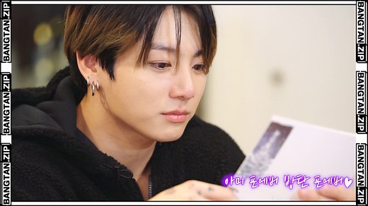 💜아미는 무슨일있어도 행복해야돼 알았지💜 *Subtitles are available! ( EN/ES/PT/ID/TH/VI) 📽 2020 BTS WINTER PACKAGE 🔎 Premiere ONLY on Facebook 🔎 BANGTAN.zip은 페이스북에서 최초 공개됩니다 #BANGTANZIP #방탄집 #BTS #방탄소년단 | BTS (방탄소년단)