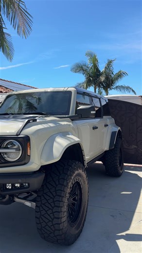 Ford Bronco Raptor: Off-Road Power Meets Palm Trees