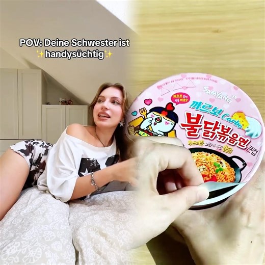 #parody #Siblings #sibling #skit #alien #fyp #prank #memes #fake #comedyskit #youngest