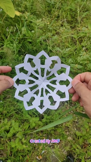 Try this simple paper pattern today ✂️#HandmadeArt #PaperCrafts #DIYIdeas #CraftTime #Art
