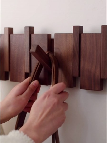Kiseely Wooden Coat Rack, Wall Mounted Handmade Natural Hook, Space-Saving Coat Hanger with 10 Flip-Down Hooks for Entryway, Bedroom, Bathroom Decoration (T346567452, 8 Hooks)